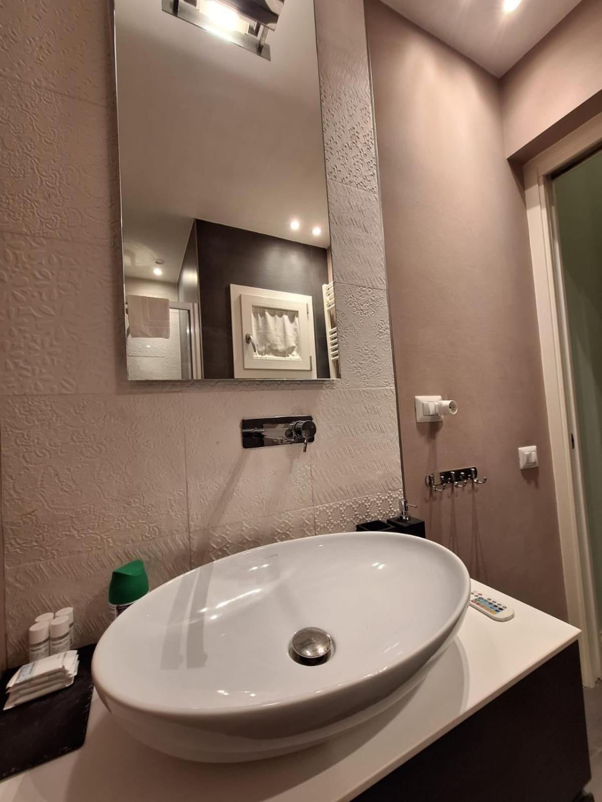 Fiorino Duomo Cozy Suite By Oteego Firenze Eksteriør billede